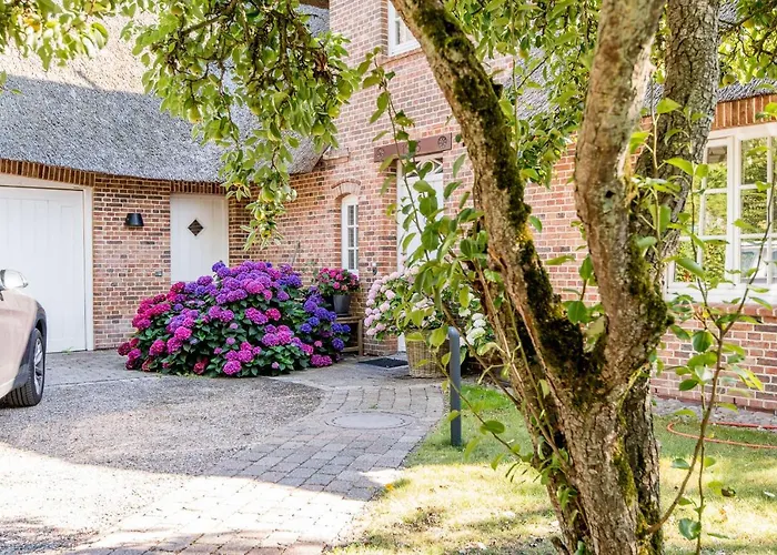 Διαμέρισμα Twesk Diker 3 *